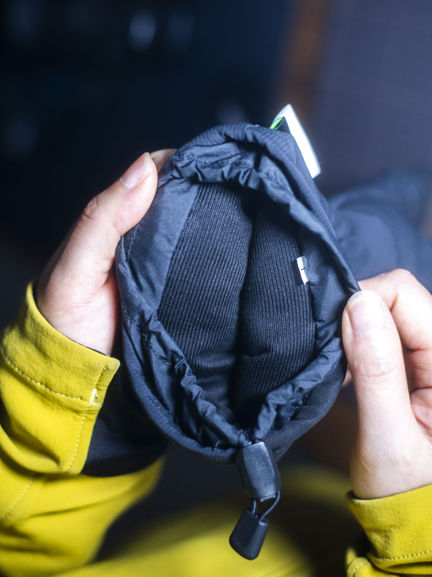 Summit Creative Large (L) Professional Photography Gloves Luminous series (Black) | Summit Creative Australia 4 Summit Creative Large (L) Professional Photography Gloves Luminous series (Black) | Summit Creative Australia 4